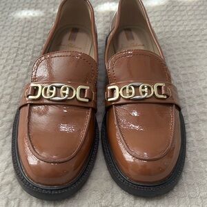 SAM EDELMAN Christy Camel / Tan
Patent Leather Loafers Size 6